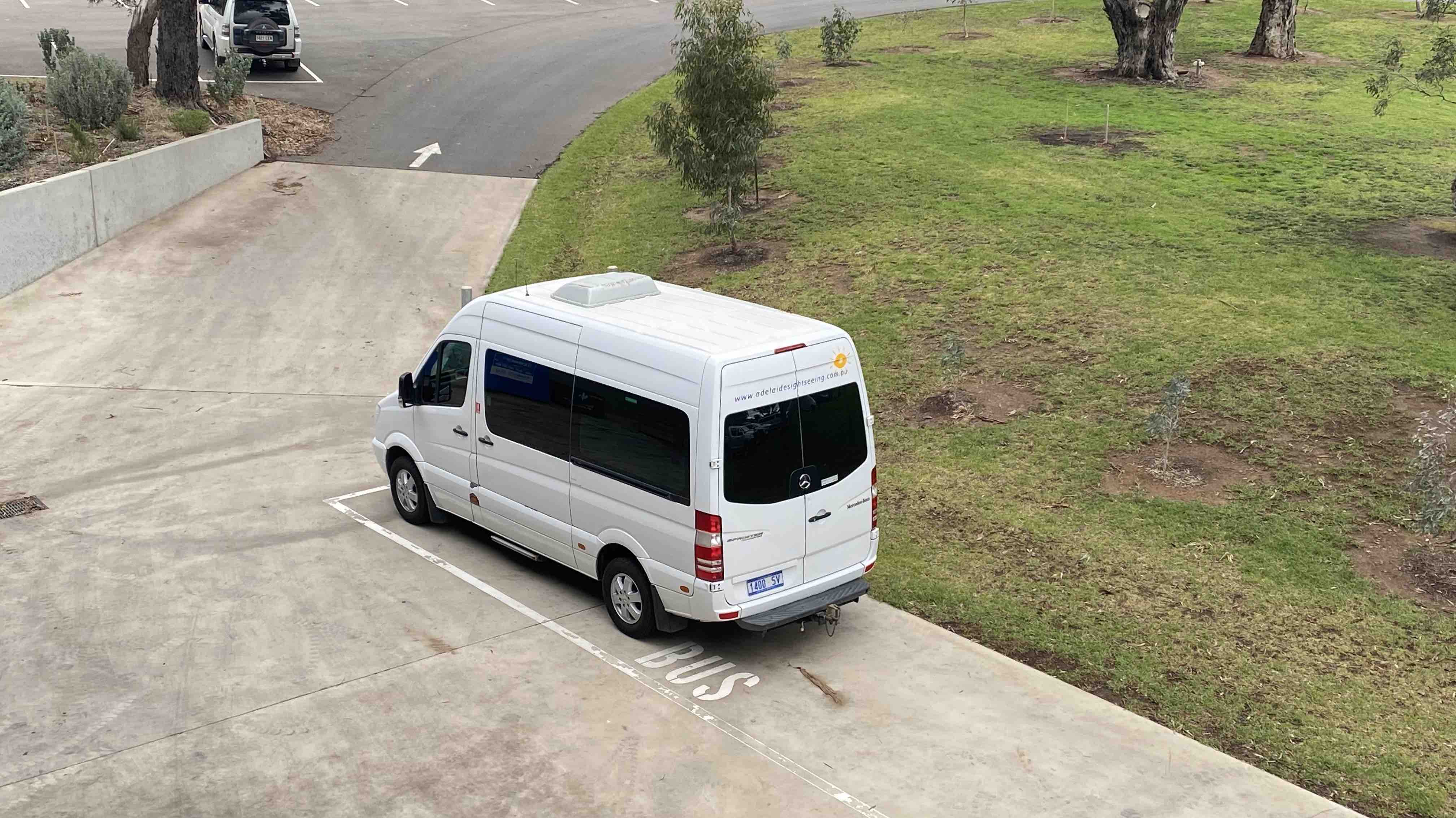 adelaide sightseeing van